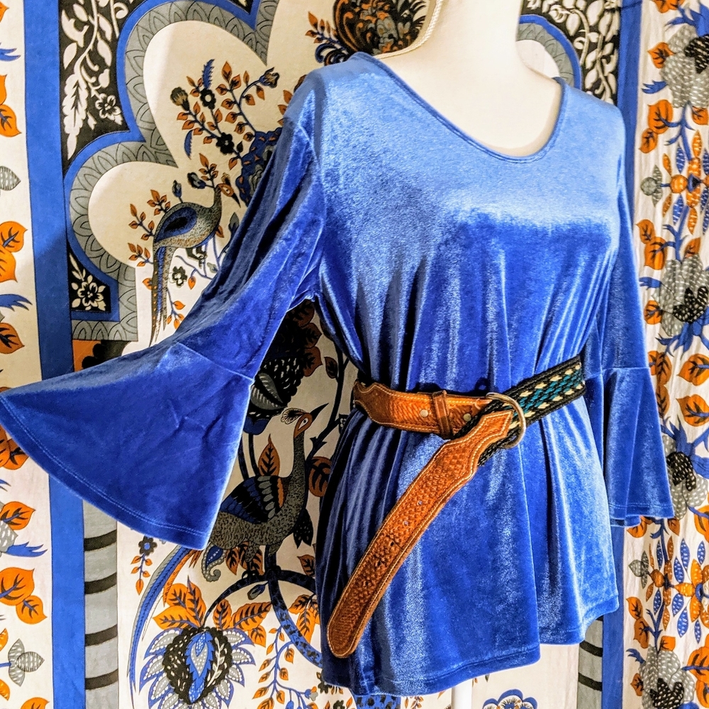 Cerulean Maiden's Blouse
